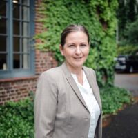 IOS Mitarbeiterin Karen Kowolik
