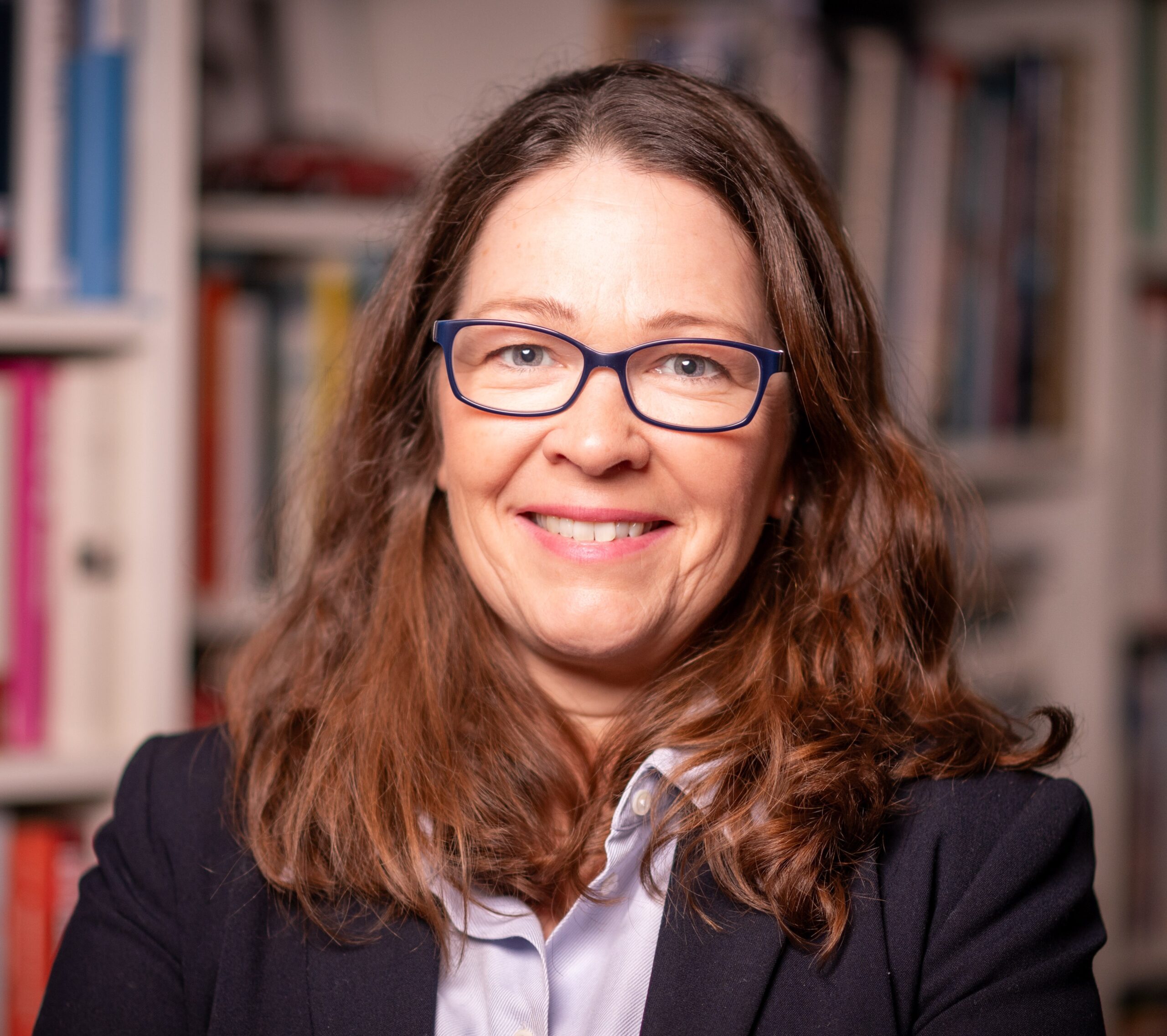 Myrna Stuckert - Personalexpertin, Systemische Organisationsberaterin, Business Coach und Trainerin