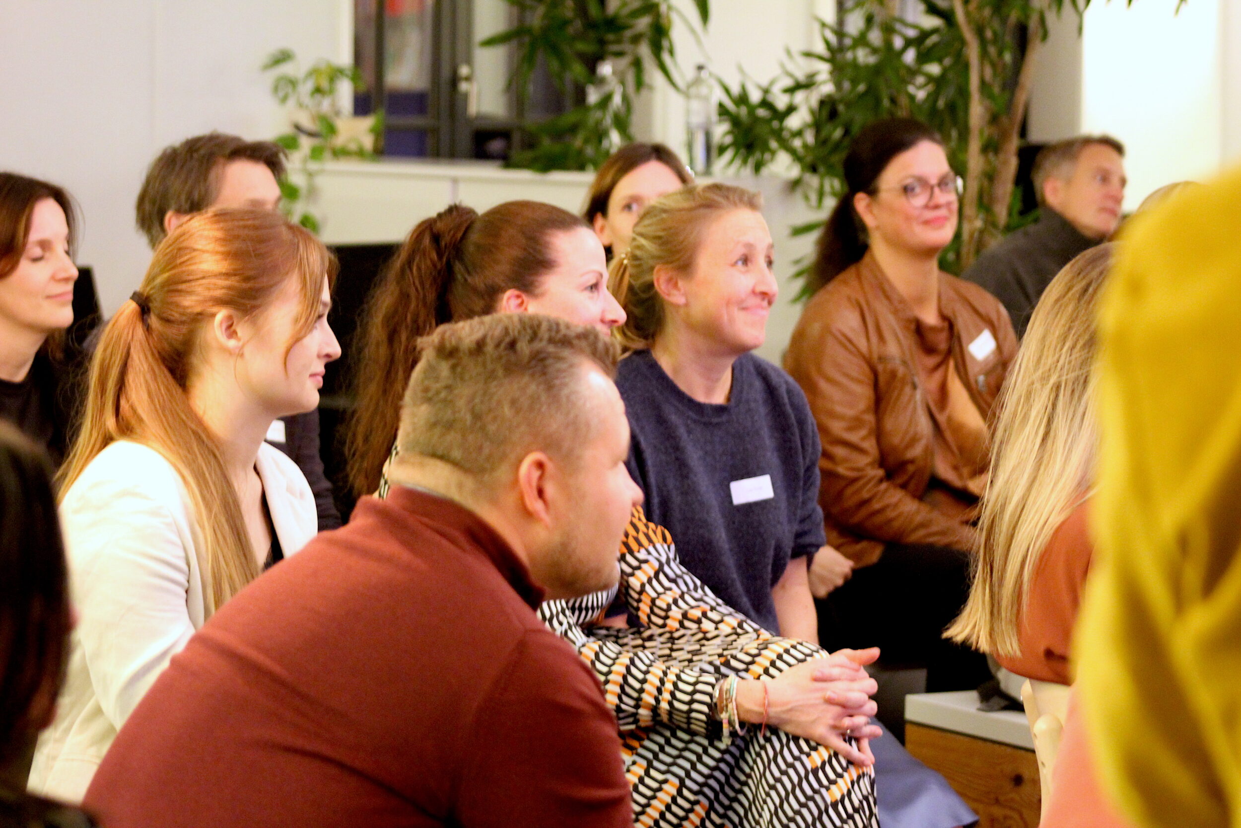 Lass Dich von uns zu Themen rund um Führung, Unternehmenskultur oder systemisches Coaching inspirieren und verbünde Dich mit Deinem Potential, privat wie beruflich: durch unsere Community-Events, Netzwerk-Treffen oder auch unseren Impulsletter.